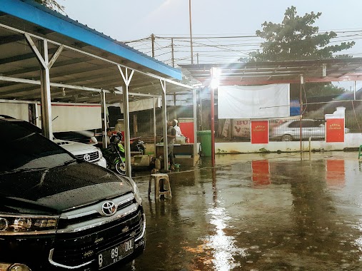 Abrag car wash and food station, Author: Sandy Hamid