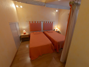 Photo n°2 de Gîte et Chambre d'hôte Le Murier à Virazeil (Chambre d'hôtes)