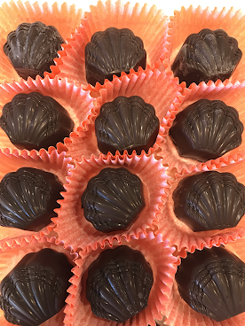 Bat City Gelato by null