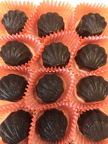 Bat City Gelato by null