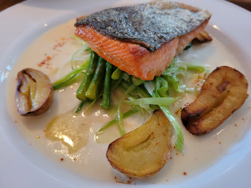 Cassis Bistro - Visual
