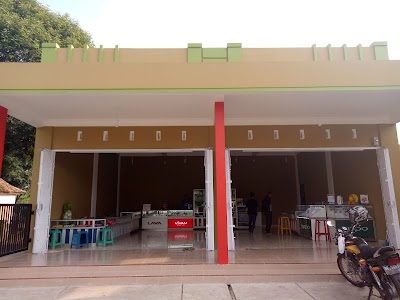 Photos of Den Bagus Cell