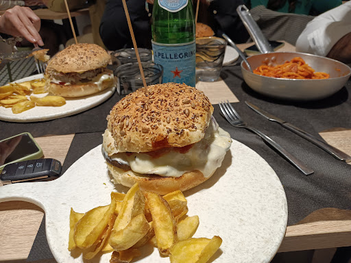 Caveau Food Experience - Thumbnail