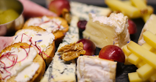 Photo n°31 de O'lala Bar & Restaurant à Saint-Germain-sur-Ay (Bar à vin)