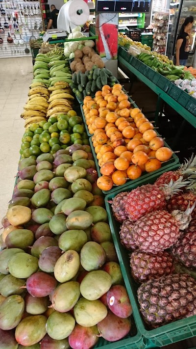 Photos of C&F Fruver
