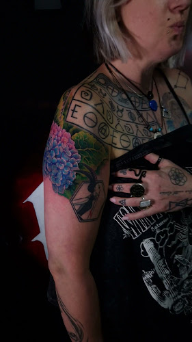 Red X House / Red x Ink Phone number