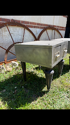 Photo n°28 de Brocante L atelier De Lea à Mont-près-Chambord (Magasin de meubles)