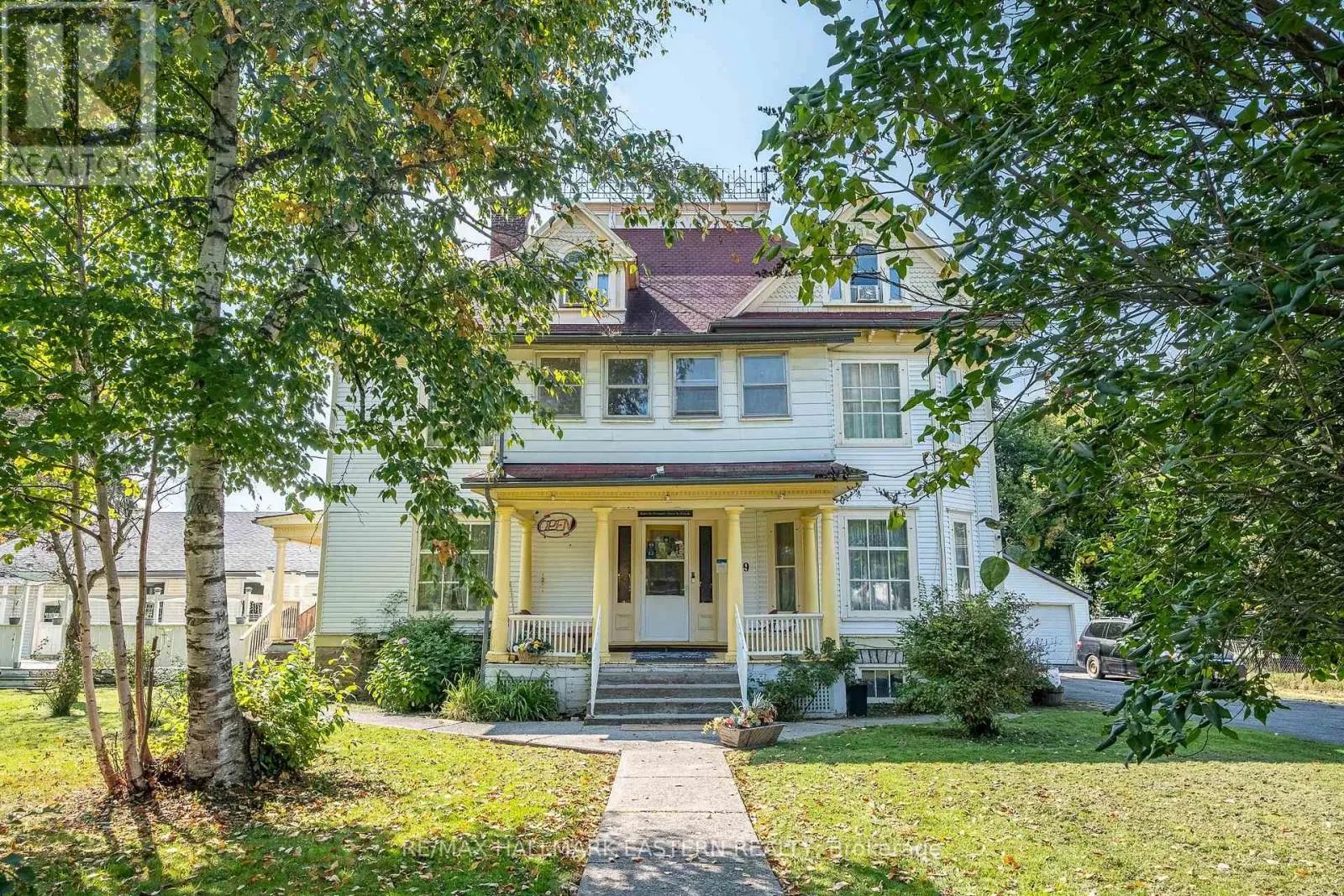 Marmora and Lake Inn B & B/ The Victorian Diner