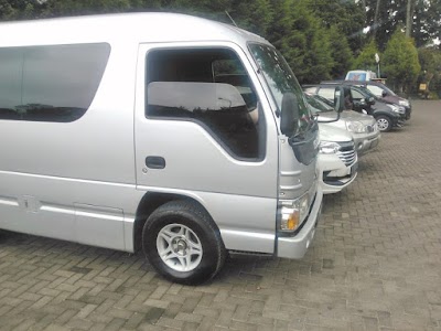 Photos of Sewa Mobil Elf Bandung JJ