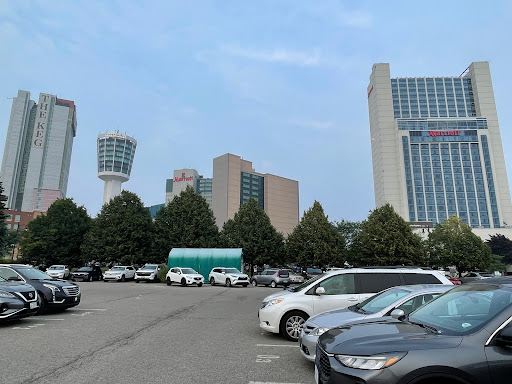 Niagara Marriot Parking