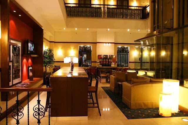 Hampton Inn & Suites