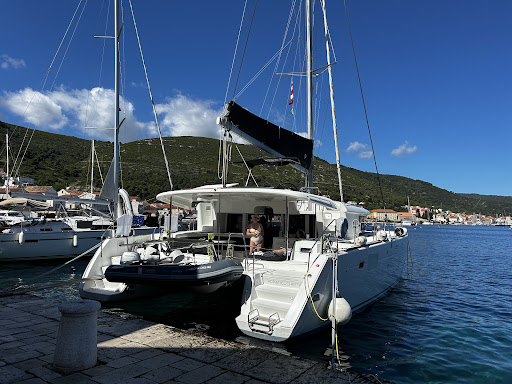 Poseidon Charters - Visual