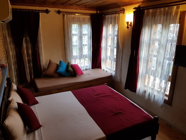 Sultan Cave Suites