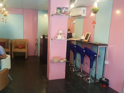 Photos of Book Caf&egrave;