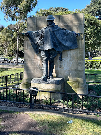 The Driver and the Wipers Memorial - Thumbnail