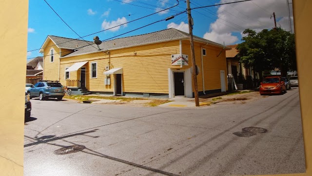 Domilise's Po-Boy & Bar