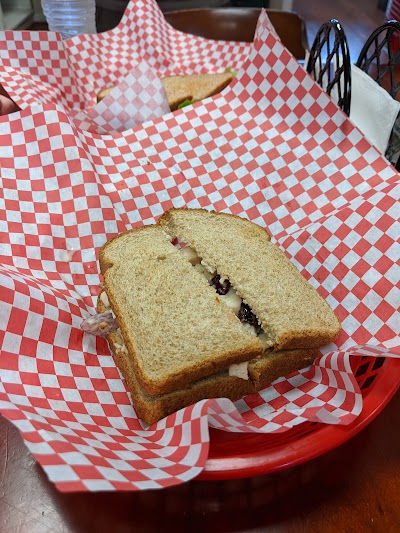 Fishersville Lunch Box and Farm Market