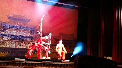 Acrobats of Branson iCircus - Acrobats of China