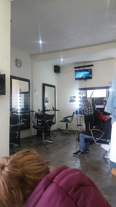 Photos of D'Krlos Saloon