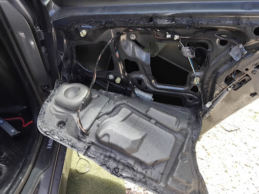 Reparación de chapas y elevadores FLACO