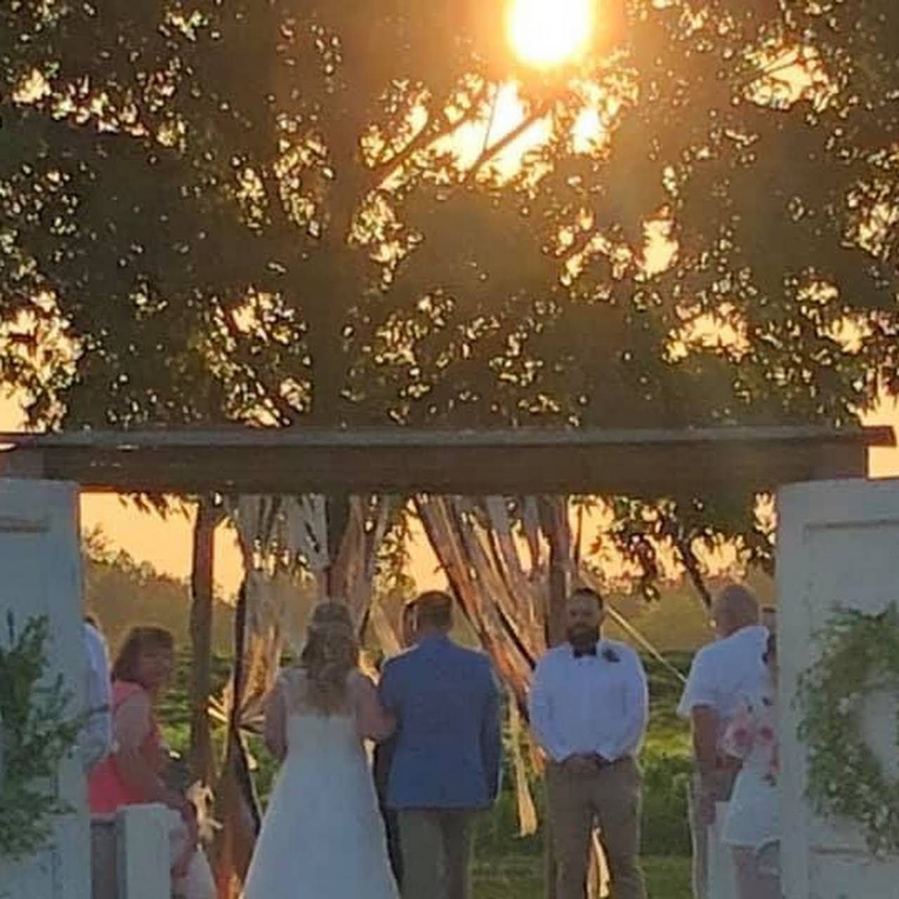 Hilltop Acres - Wedding and Event Venue