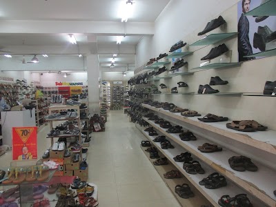 Photos of NAZIM UDDIN ROAD, BATA FAMILY STORE