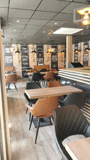 Photo 4 - Harry's Gourmet
