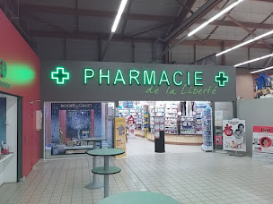 Photo n°1 de PHARMACIE DE LA LIBERTE à Falaise (Pharmacie)