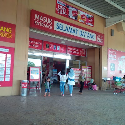 Photos of Lotte Wholesale Cikarang