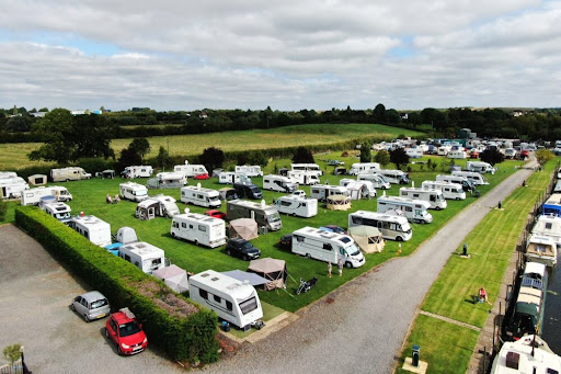 Avon Bank Meadow Moorings & Touring