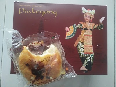 Photos of Pia Legong