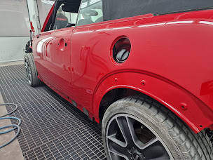 Photo n°8 de GARAGE DMG à Cormeilles-en-Parisis (Atelier de carrosserie automobile)