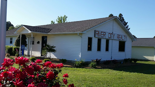 United Country River City Realty
