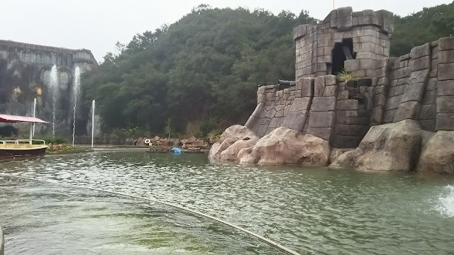 Shima Spain Village