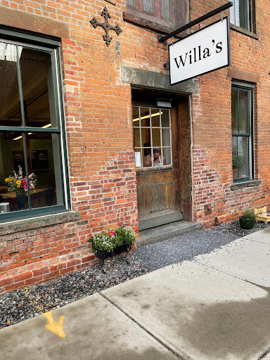 Willa's - Visual