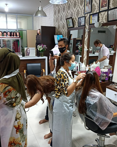 AMEYLIA JASON SALON - SALON SCHOOL ( KHUSUS WANITA )