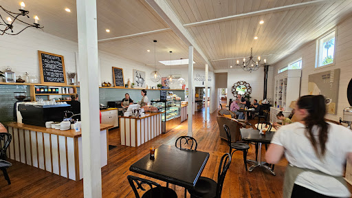 Loch Village Foodstore - Thumbnail