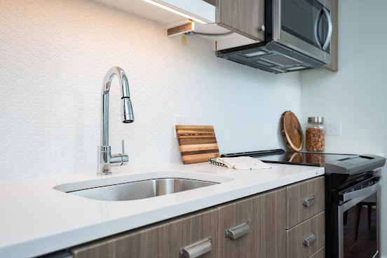 The George Besaw by null