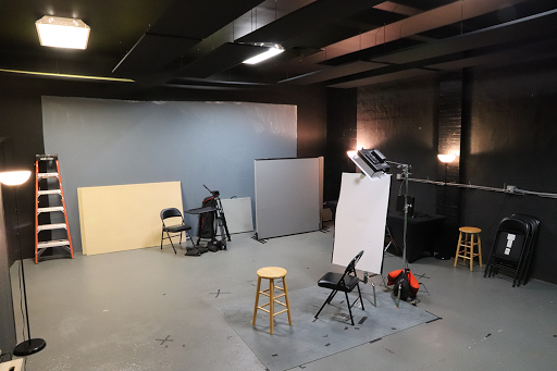 Studio Avery - Visual