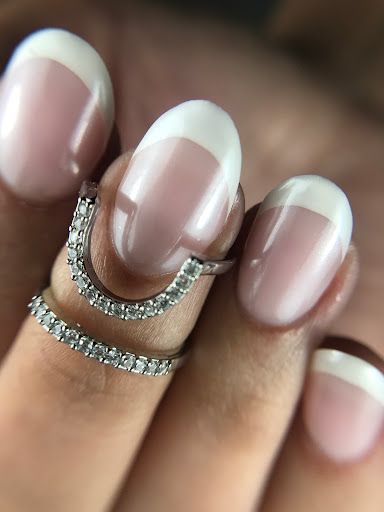 Andrea Cortizo estudio de manicura