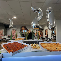 Photo n°8 de Sev Et Cin à Marseille (Salon de coiffure)