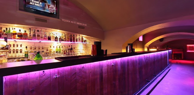 Stamp Club - Kocsma