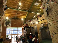 スポーツクライミングジム・レインボークリフ