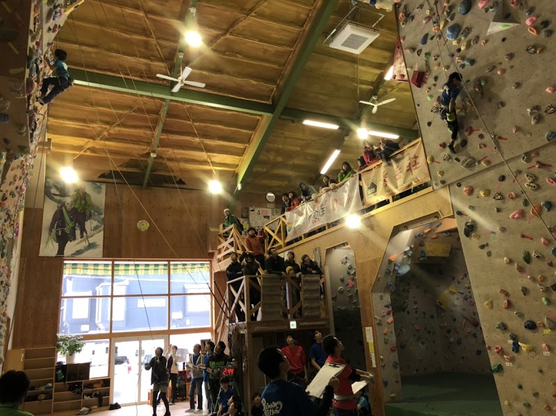 スポーツクライミングジム・レインボークリフ