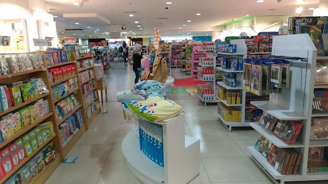 Gramedia Book Store, Author: Tony Hendroyono