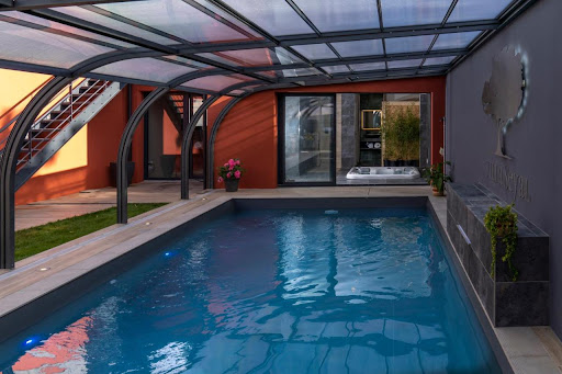 Photo de Villa Seyal - Chambre D'hôtes Avec PISCINE & SPA - LE MANS à Saint-Pavace (72190)