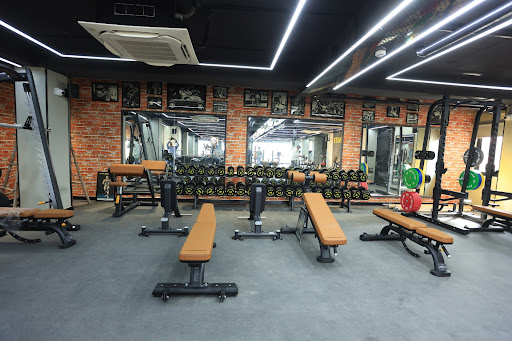 Gold's Gym - Best Luxury Gym in Vaishali Nagar, Jaipur