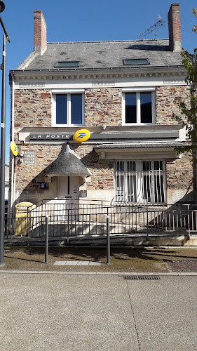 Point relais colis LA POSTE La Poste VALLONS DE L ERDRE