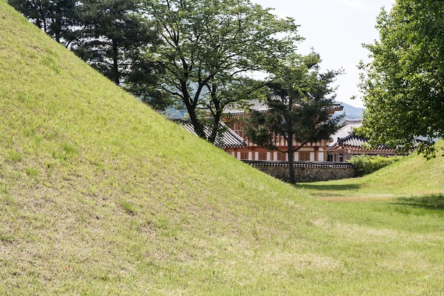 Daereungwon Royal Tomb