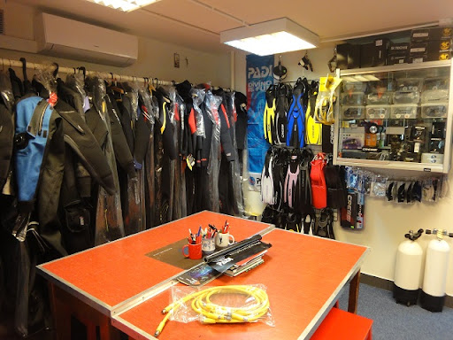 Best Divers Sklep Nurkowy Warszawa - Kurs Nurkowania PADI OWD